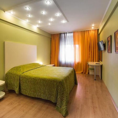 Hotel Apartments Adresa 키시나우 외부 사진