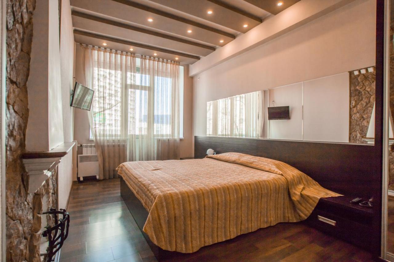 Hotel Apartments Adresa 키시나우 외부 사진